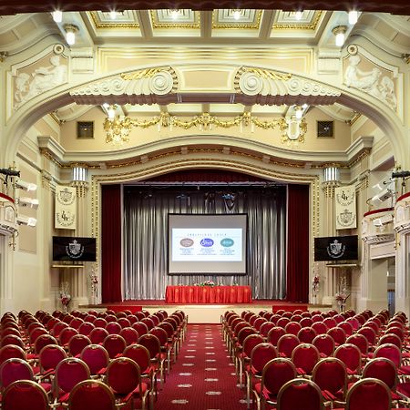 Ambassador Zlata Husa Praga Exterior foto The main auditorium
