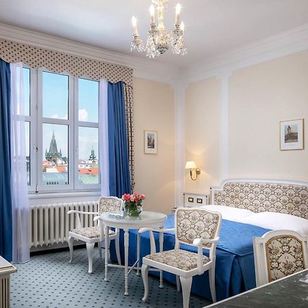 Ambassador Zlata Husa Praga Exterior foto A room at the hotel
