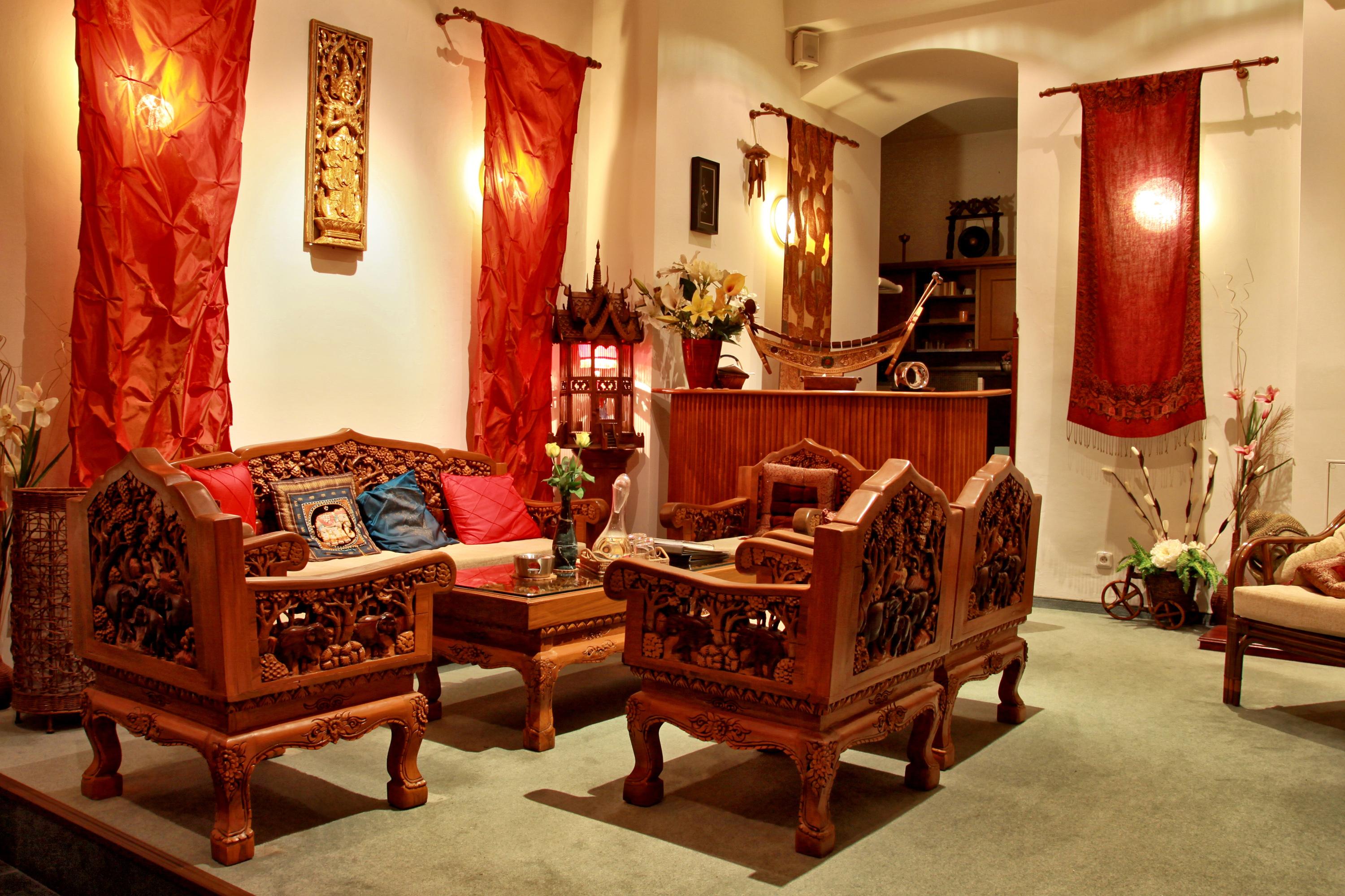 Ambassador Zlata Husa Praga Exterior foto Thai style furniture