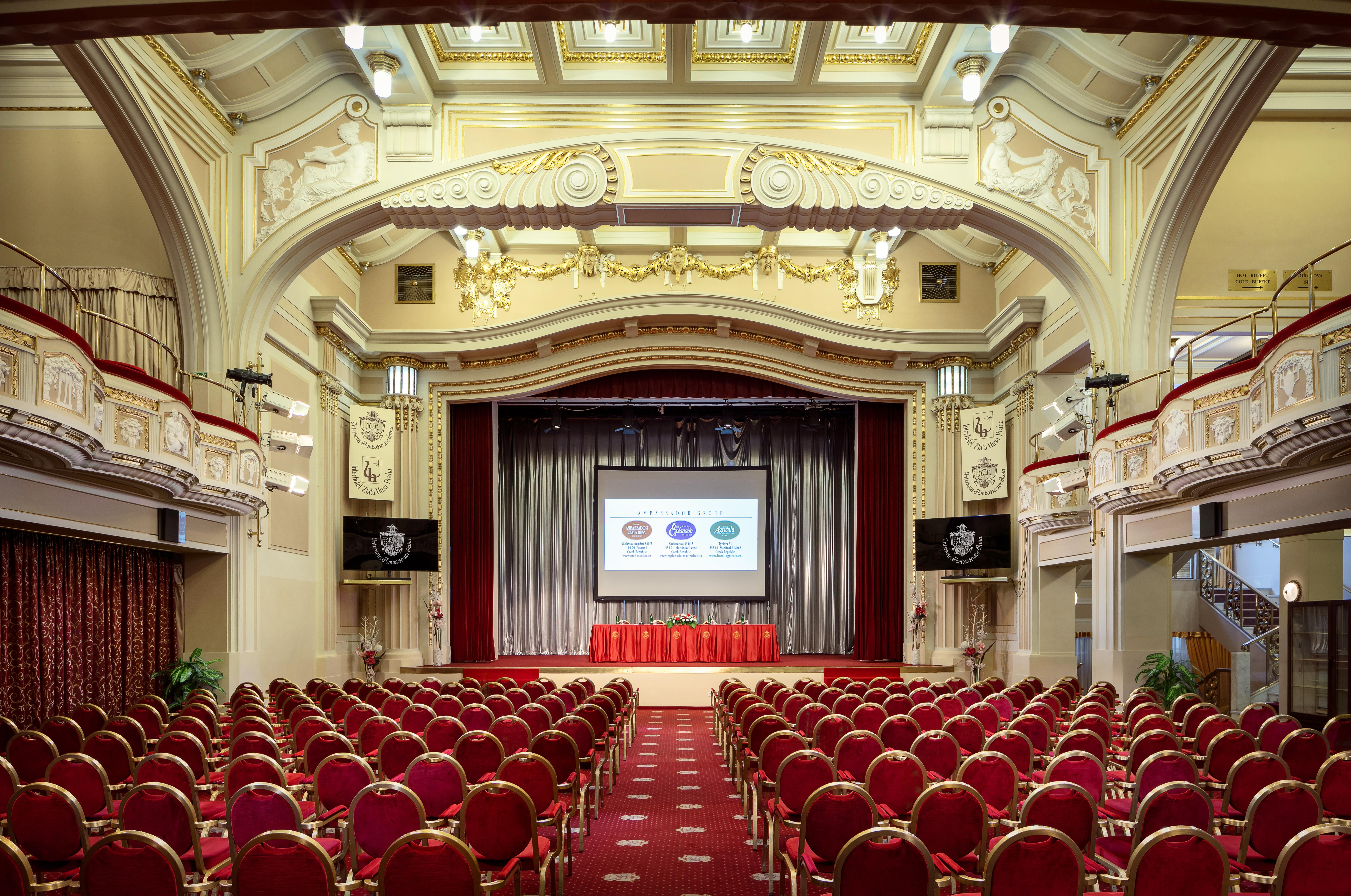 Ambassador Zlata Husa Praga Exterior foto The main auditorium