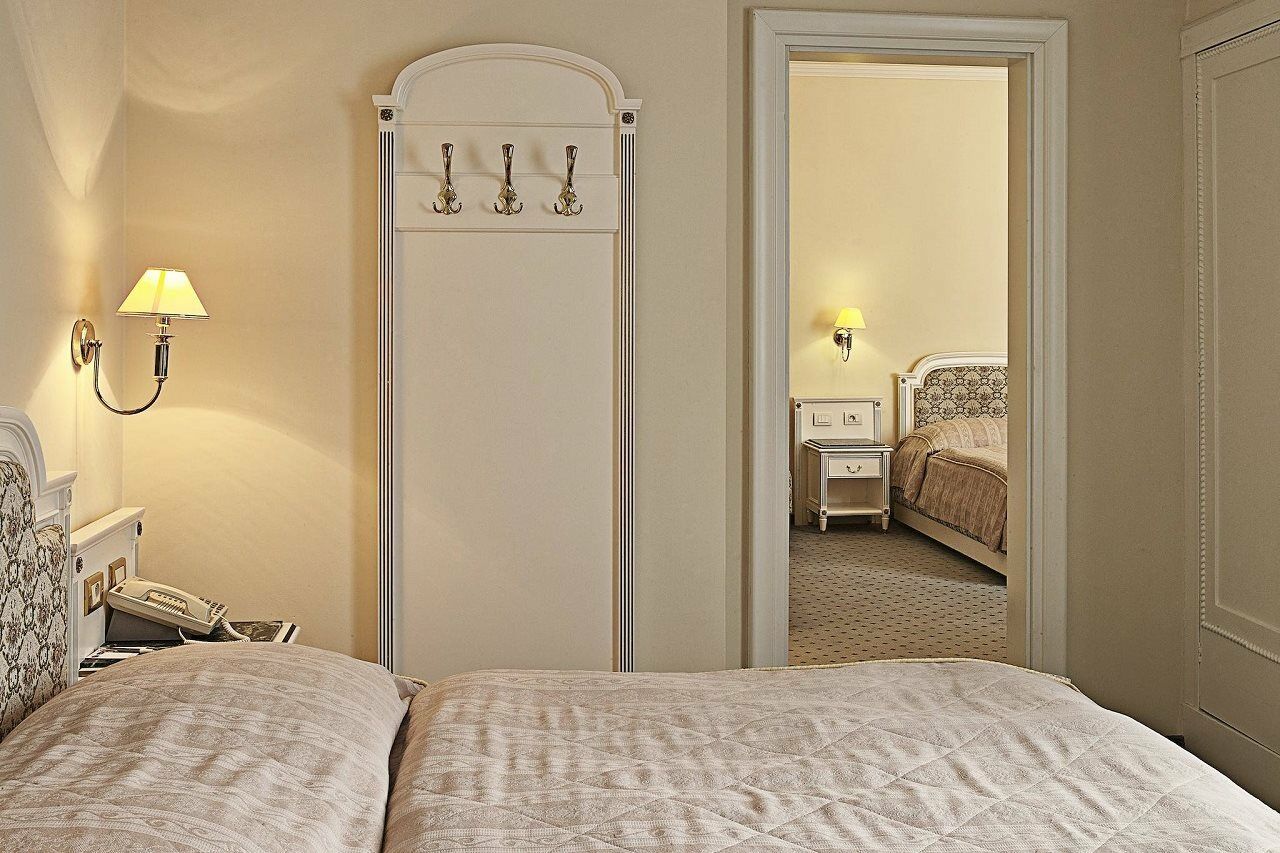 Ambassador Zlata Husa Praga Exterior foto A room at the hotel